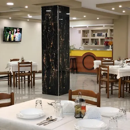 Couette-café Antik 3*