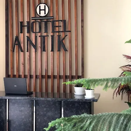 Antik * Golem (Tirana)