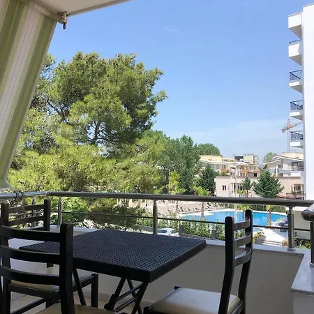Antik Bed & Breakfast Golem (Tirana)