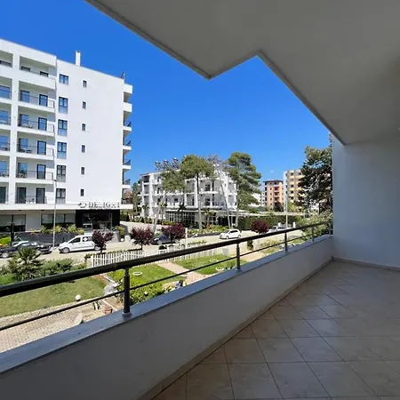 Antik Bed & Breakfast Golem (Tirana)