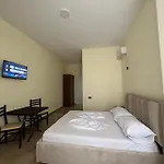 Bed & Breakfast Antik Golem (Tirana)