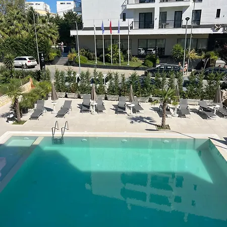 Antik 3* Golem (Tirana)