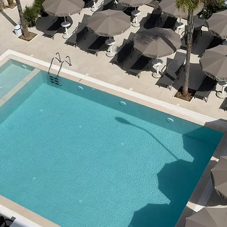 Antik Bed & Breakfast Golem (Tirana)