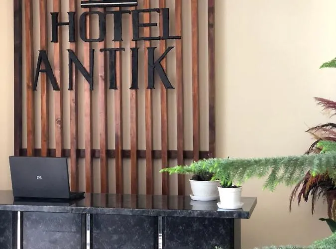 Antik 3* Golem (Tirana)